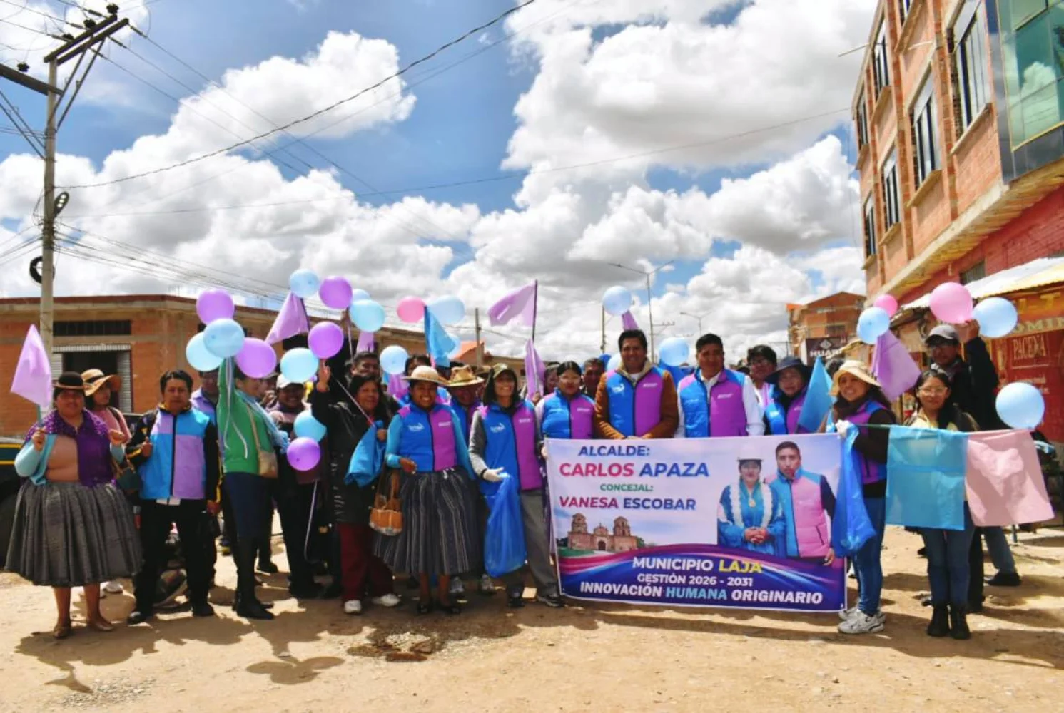 Innovación Humana inicia campaña en Laja con una jornada de limpieza: "La política se hace trabajando